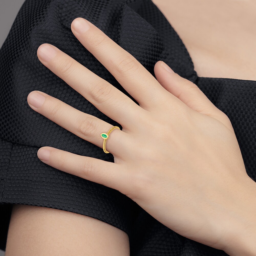 Natural Emerald Bezel Ring 14K Yellow Gold LT3RulWp