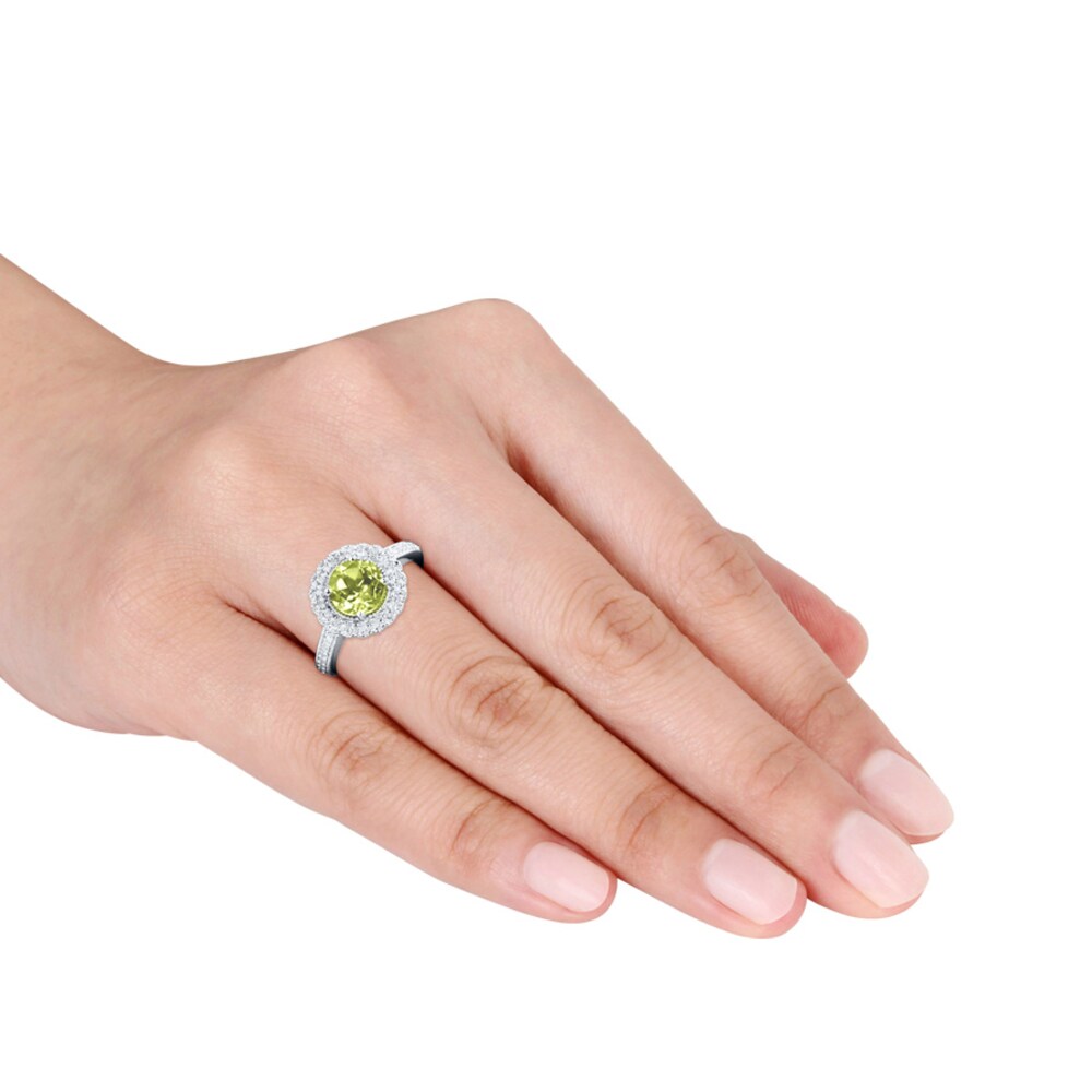 Peridot Ring 1/8 ct tw Diamonds Sterling Silver ZNgN6KWR